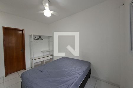 Suite de apartamento para alugar com 2 quartos, 60m² em Nova Mirim, Praia Grande