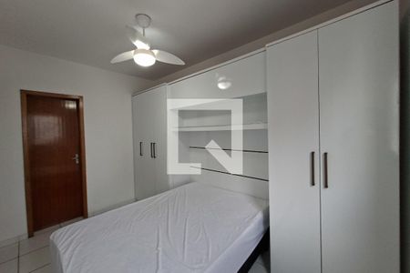 Suíte  de apartamento para alugar com 2 quartos, 60m² em Nova Mirim, Praia Grande