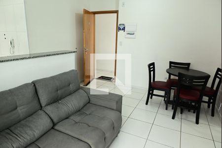 sala de apartamento para alugar com 2 quartos, 60m² em Nova Mirim, Praia Grande