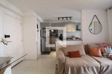 Sala de apartamento à venda com 2 quartos, 56m² em Anil, Rio de Janeiro