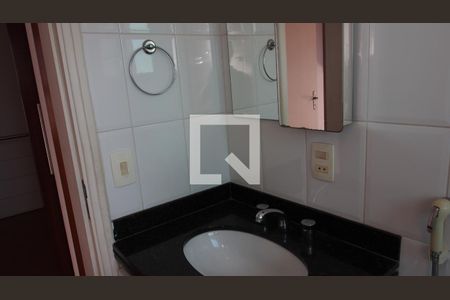 Apartamento para alugar com 230m², 5 quartos e 4 vagasBanheiro da Suíte 4