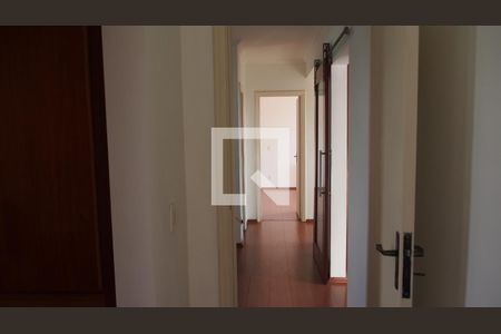 Apartamento para alugar com 230m², 5 quartos e 4 vagasCorredor