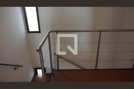 Apartamento para alugar com 230m², 5 quartos e 4 vagasEscada