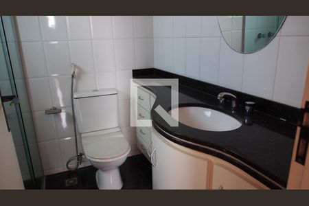 Apartamento para alugar com 230m², 5 quartos e 4 vagasBanheiro da Suíte 2