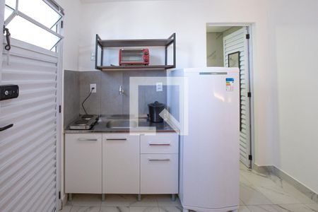 Cozinha de kitnet/studio para alugar com 1 quarto, 15m² em Barra Funda, São Paulo