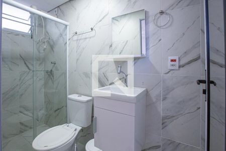 Banheiro de kitnet/studio para alugar com 1 quarto, 15m² em Barra Funda, São Paulo