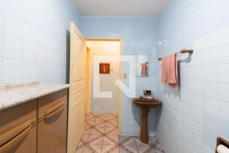 Casa à venda com 168m², 2 quartos e 1 vaga Casa à venda com 168m², 2 quartos e 1 vagaBanheiro