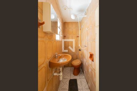 Casa à venda com 168m², 2 quartos e 1 vaga Casa à venda com 168m², 2 quartos e 1 vagaBanheiro- Casa 2