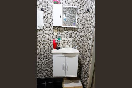 Casa à venda com 90m², 3 quartos e 2 vagasBanheiro da Suíte 2