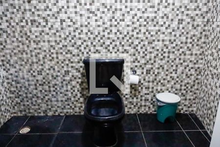 Casa à venda com 90m², 3 quartos e 2 vagasBanheiro da Suíte 2