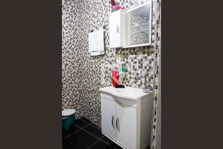 Casa à venda com 90m², 3 quartos e 2 vagasBanheiro da Suíte 2