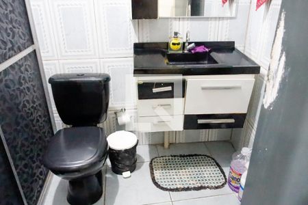 Casa à venda com 90m², 3 quartos e 2 vagasBanheiro