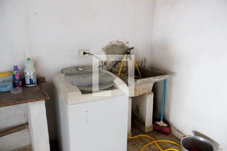 Casa à venda com 90m², 3 quartos e 2 vagasLavanderia