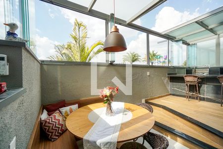 Apartamento à venda com 114m², 2 quartos e 2 vagasQuintal