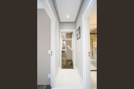 Apartamento à venda com 114m², 2 quartos e 2 vagasCorredor dos quartos