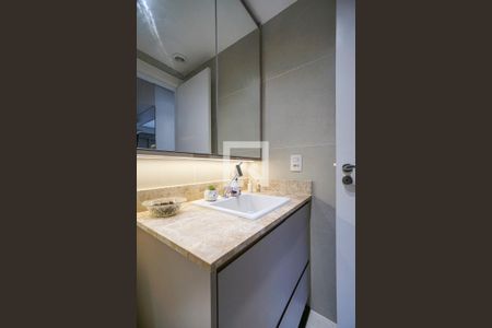 Apartamento à venda com 114m², 2 quartos e 2 vagasBanheiro da suíte