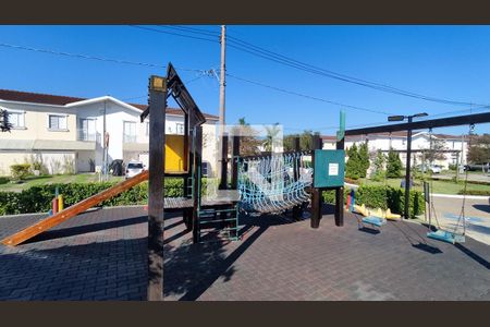 Casa de condomínio à venda com 83m², 3 quartos e 2 vagas Casa de condomínio à venda com 83m², 3 quartos e 2 vagasÁrea comum - Playground