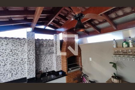 Casa de condomínio à venda com 83m², 3 quartos e 2 vagas Casa de condomínio à venda com 83m², 3 quartos e 2 vagasChurrasqueira - Quintal