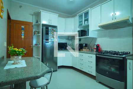 Cozinha de casa à venda com 3 quartos, 360m² em Jardim Itu, Porto Alegre