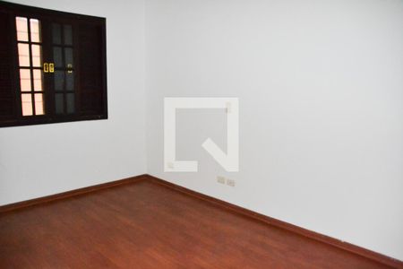 Quarto 1 de casa à venda com 6 quartos, 229m² em Santa Maria, Santo André