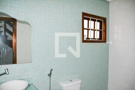 Casa à venda com 229m², 6 quartos e 3 vagasBanheiro 4