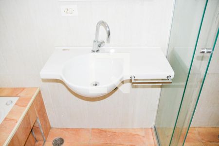 Casa à venda com 229m², 6 quartos e 3 vagasBanheiro 1