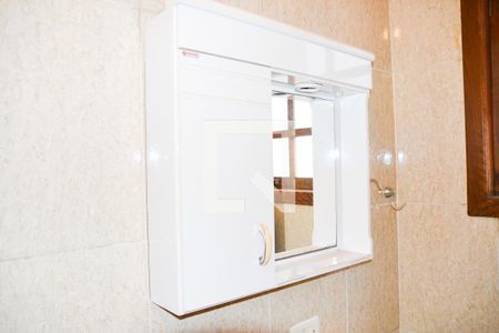 Casa à venda com 229m², 6 quartos e 3 vagasBanheiro 2