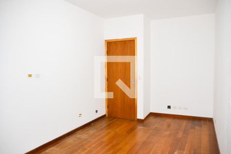 Casa à venda com 229m², 6 quartos e 3 vagasQuarto 2