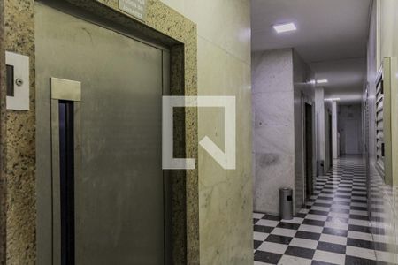 Apartamento para alugar com 55m², 1 quarto e sem vaga Apartamento para alugar com 55m², 1 quarto e sem vagaElevador