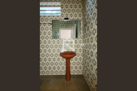 Casa à venda com 168m², 3 quartos e 1 vagaBanheiro