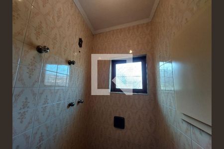 Casa para alugar com 437m², 2 quartos e 3 vagasBanheiro