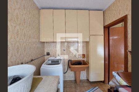 Casa para alugar com 437m², 2 quartos e 3 vagasLavanderia