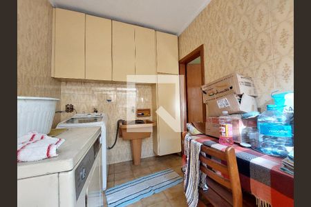 Casa para alugar com 437m², 2 quartos e 3 vagasLavanderia