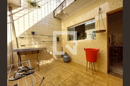 Casa para alugar com 437m², 2 quartos e 3 vagasQuintal