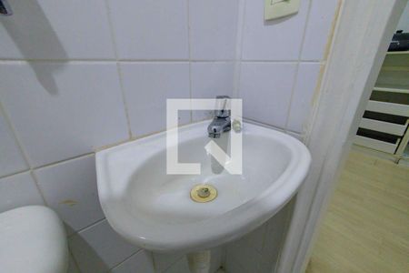 Apartamento para alugar com 105m², 3 quartos e 2 vagas Apartamento para alugar com 105m², 3 quartos e 2 vagasBanheiro do Closet