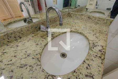 Apartamento para alugar com 105m², 3 quartos e 2 vagas Apartamento para alugar com 105m², 3 quartos e 2 vagasBanheiro da Suíte 1