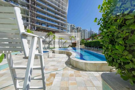 Apartamento para alugar com 105m², 3 quartos e 2 vagas Apartamento para alugar com 105m², 3 quartos e 2 vagasÁrea Comum Piscina