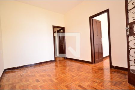 Sala de casa para alugar com 4 quartos, 200m² em Renascença, Belo Horizonte