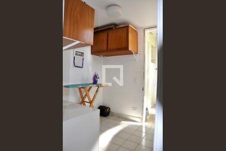 Apartamento à venda com 76m², 3 quartos e 1 vaga Apartamento à venda com 76m², 3 quartos e 1 vagaDispensa