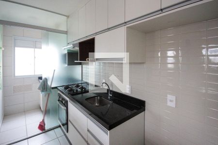 Cozinha de apartamento para alugar com 2 quartos, 40m² em Vila Ema, São Paulo