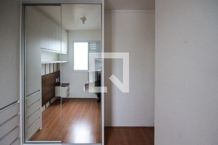 Quarto 1 de apartamento para alugar com 2 quartos, 40m² em Vila Ema, São Paulo
