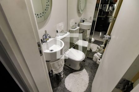 Banheiro de apartamento para alugar com 1 quarto, 78m² em Vila Suzana, São Paulo