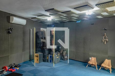 Casa à venda com 330m², 3 quartos e 4 vagas Casa à venda com 330m², 3 quartos e 4 vagasÁrea comum