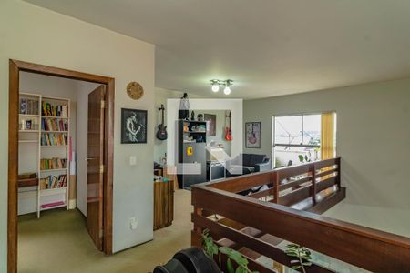 Casa à venda com 330m², 3 quartos e 4 vagas Casa à venda com 330m², 3 quartos e 4 vagasHall