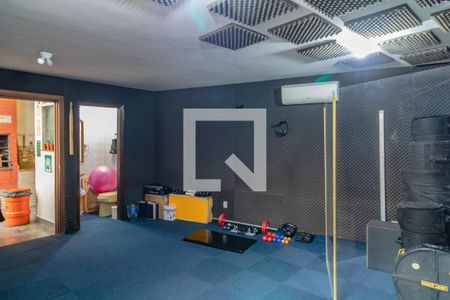 Casa à venda com 330m², 3 quartos e 4 vagas Casa à venda com 330m², 3 quartos e 4 vagasÁrea comum