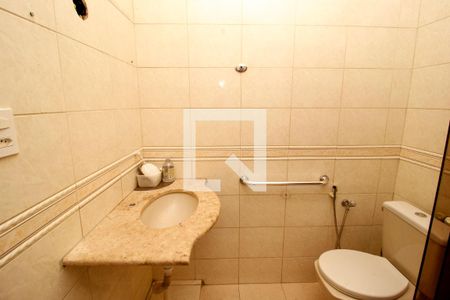 banheiro 1 de apartamento para alugar com 2 quartos, 188m² em Barroca, Belo Horizonte