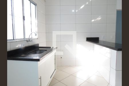 Sala/Cozinha de casa para alugar com 1 quarto, 40m² em Parque Sao Luis, São Paulo