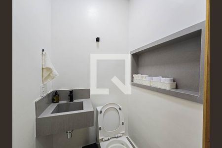 lavabo de apartamento para alugar com 3 quartos, 193m² em Jardim Tres Marias, Guarujá