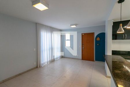 Sala de apartamento para alugar com 3 quartos, 70m² em Cruzeiro, Belo Horizonte