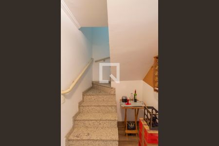 Escada de casa para alugar com 3 quartos, 150m² em Penha de França, São Paulo
